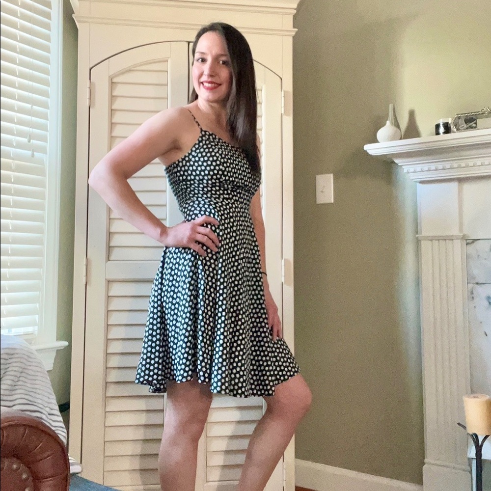 Sold. Old Navy Small Seashell Print 100% Rayon Fit & Flare Dress - Picture 3 of 14